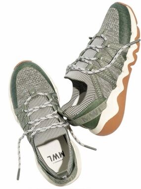 Madewell Field Knit sneakers in the Ashen Sage Multi colorway size 8.5